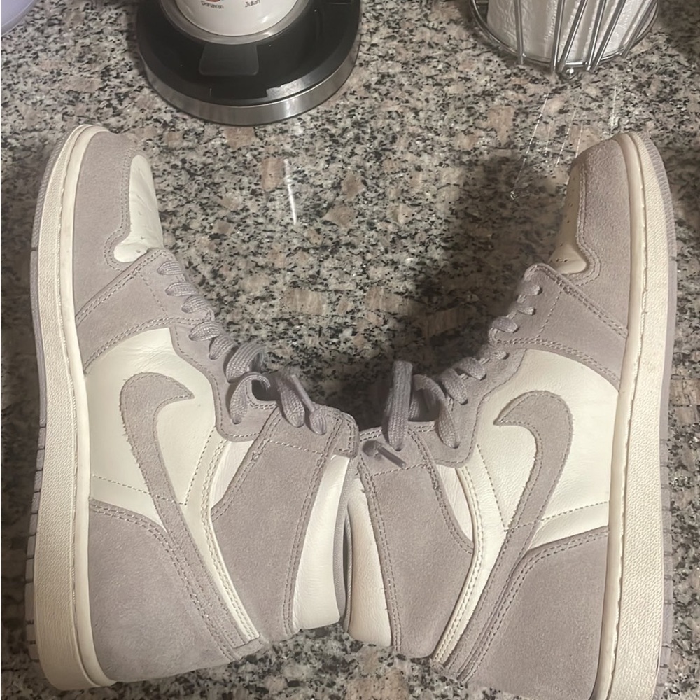 I’ve had them for like 3 years they’re collecting dust only worn like 3 times
